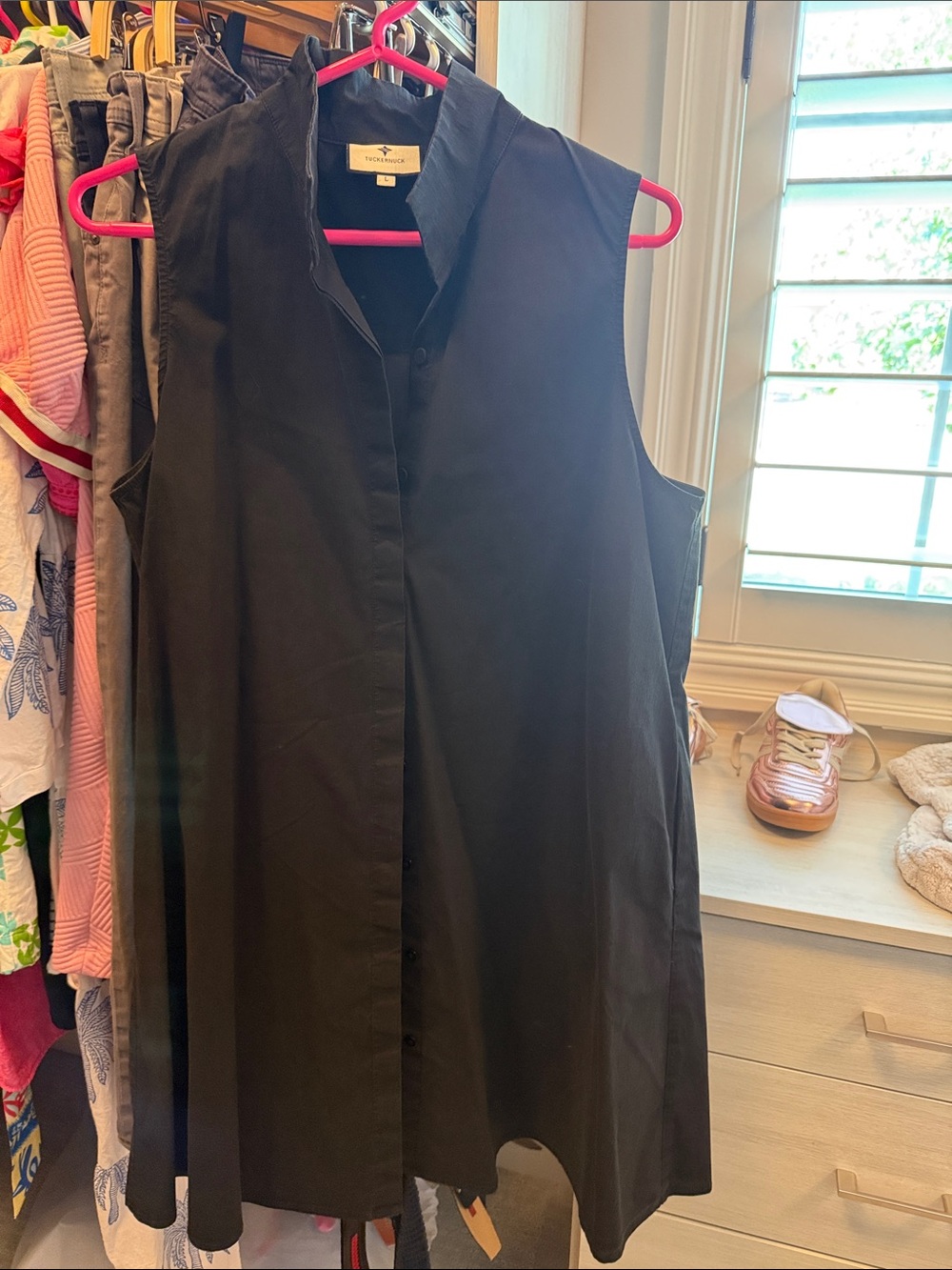 Tuckernuck Black Sleeveless Button-Front Shirt Dress